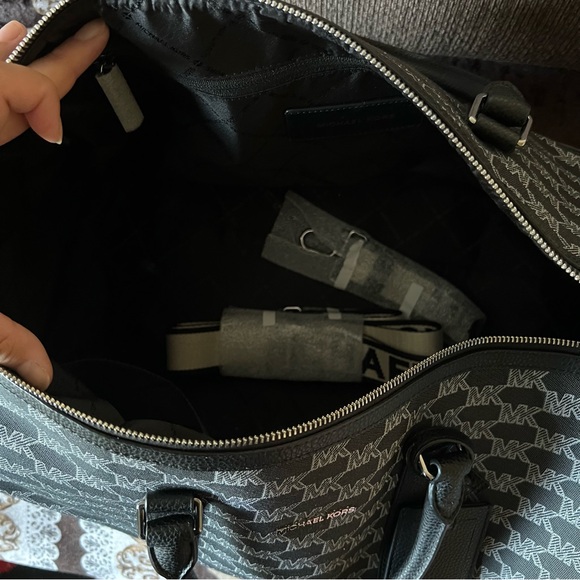 MICHAEL KORS Cooper Silver Hardware Adjustable Strap XL Weekender Duffle Bag NWT - Picture 9 of 14